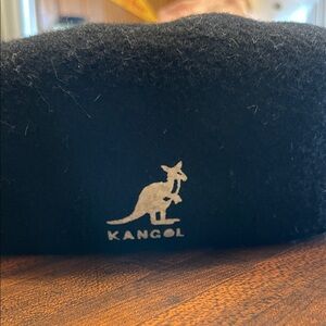 Vintage 100% wool Kangol Classic Black Flat Cap